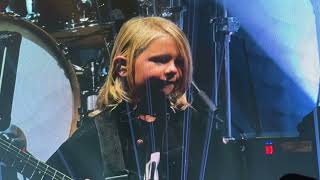 6-year-old Roy Orbison 3 , stage debut with Joe Walsh &amp; Dave Grohl on  &quot;Rocky Mountain Way&quot;