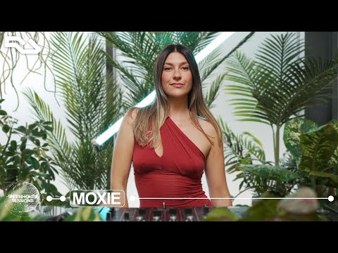 Moxie - Dubstep Set | RA Greenhouse Sessions