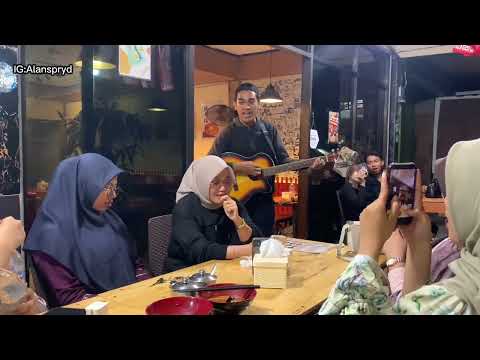Disuruh sama kakak - kakak ini nyanyi lagu Demi Cinta - Kerispatih Auto Baperrr😌