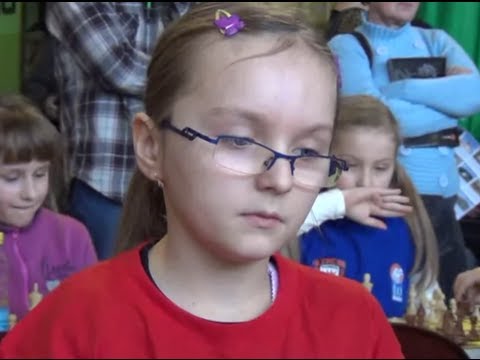 B 8.1.   Emilia Dyląg  - Krzysztof   Szczurek   0 - 1