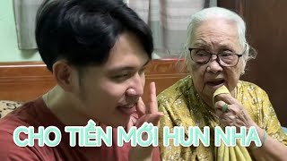 Download the video "CHO TIỀN MỚI HUN NHA"