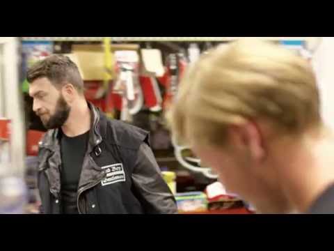 ROGERS - Mit dem Moped nach Madrid  (OFFICIAL VIDEO)