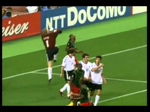 Oliver Kahn - defesas incríveis na Copa do Mundo de Futebol de  2002