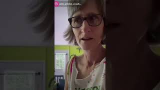 vegan teacher listens cupcakke