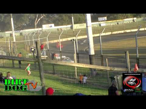 2011 National Super Sedan Series Rd 4 - Heat 1
