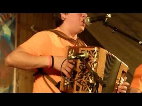 Rond de Saint-Vincent ( par Les Frères Thébault ) fest noz Sarzeau 25/05/2013