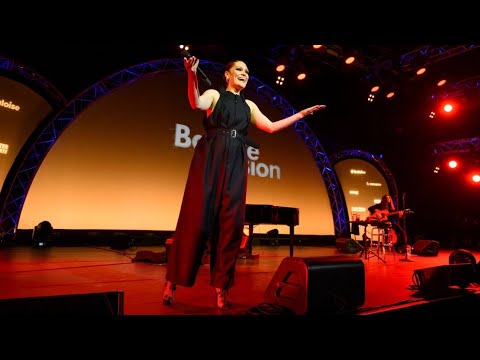 Jessie J Plays Baloise Sessions [LEGENDADO]