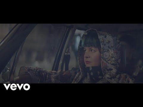 Miss Platnum - Hüftgold Berlin (Videoclip)