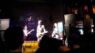 Dawn of the Chavs - Somos Muchos