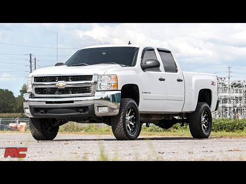Installing 2001-2010 GM 2500 3-inch Bolt-On Suspension Lift Kit by Rough Country