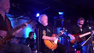 Randy Bachman plays George Harrison Taxman