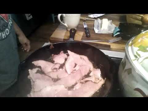 Creamy red eye gravy~