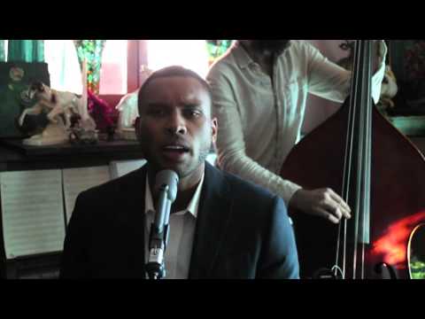 Ron Holsey  - "Žute Dunje" (Yunus Iyriboz / Toofun Golchin / Max Whipple)