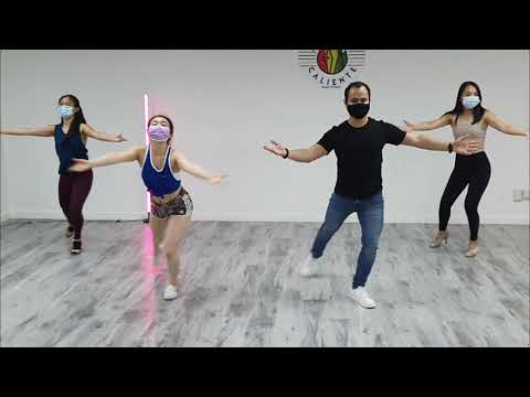 Caliente Dance Studio Singapore Bachata shines Daniel Santacruz - Batalla Perdida