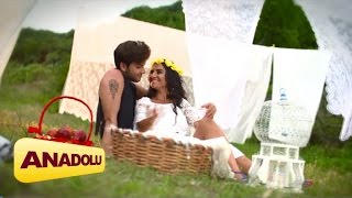 Zeynep Bektaş - Sen Bir Yana (Official Video)