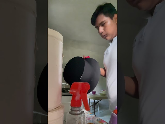 Vídeo relacionado con Teogneot Disfraz de mago con estrellas, capa y sombrero, negro y azul con detalles dorados