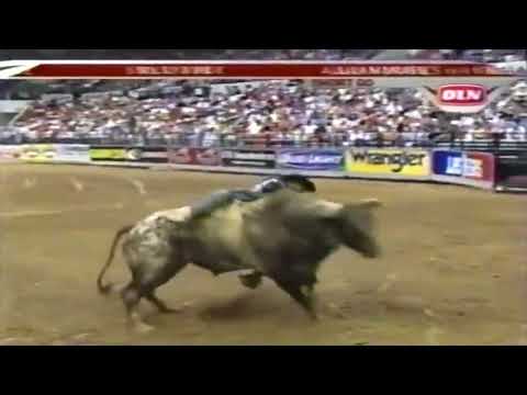 Camo bucks Lee Akin - 05 PBR Tulsa