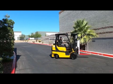 YALE GLC060VX 6,000lb LP (Propane) #901J - Forklift for Sale