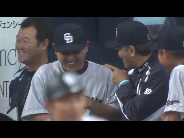 8回表 ドラゴンズ和田の勝ち越し2ランに谷繁監督の笑いが止まらない!! 2014/6/15 Bs-D
