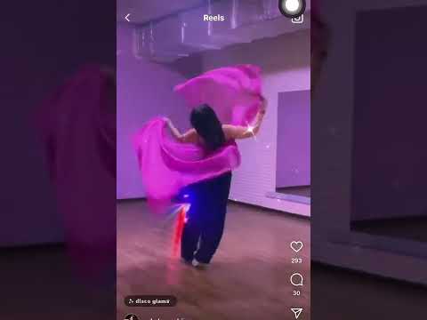 Bally dance | veil, oriental. Love her moves