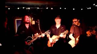 Ginger Wildheart - Take on me (Mike) acoustic live @ the Cavern, Exeter (24.08.2011)