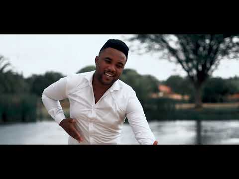 Musa Mhlawuli & Strike Moshe - Mo Re Yago Ke Kgole ( Official Video )