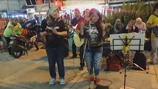 Download lagu goyang inul-nurul feat retmelo Buskers,goyan auww mp3