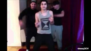 Zayn Malik Dancing to &quot;That&#39;s What It&#39;s Made For&quot;