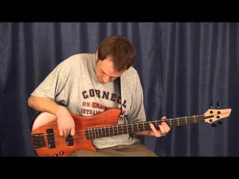 Veillette Retro 4-string played by Tim Mack No.1