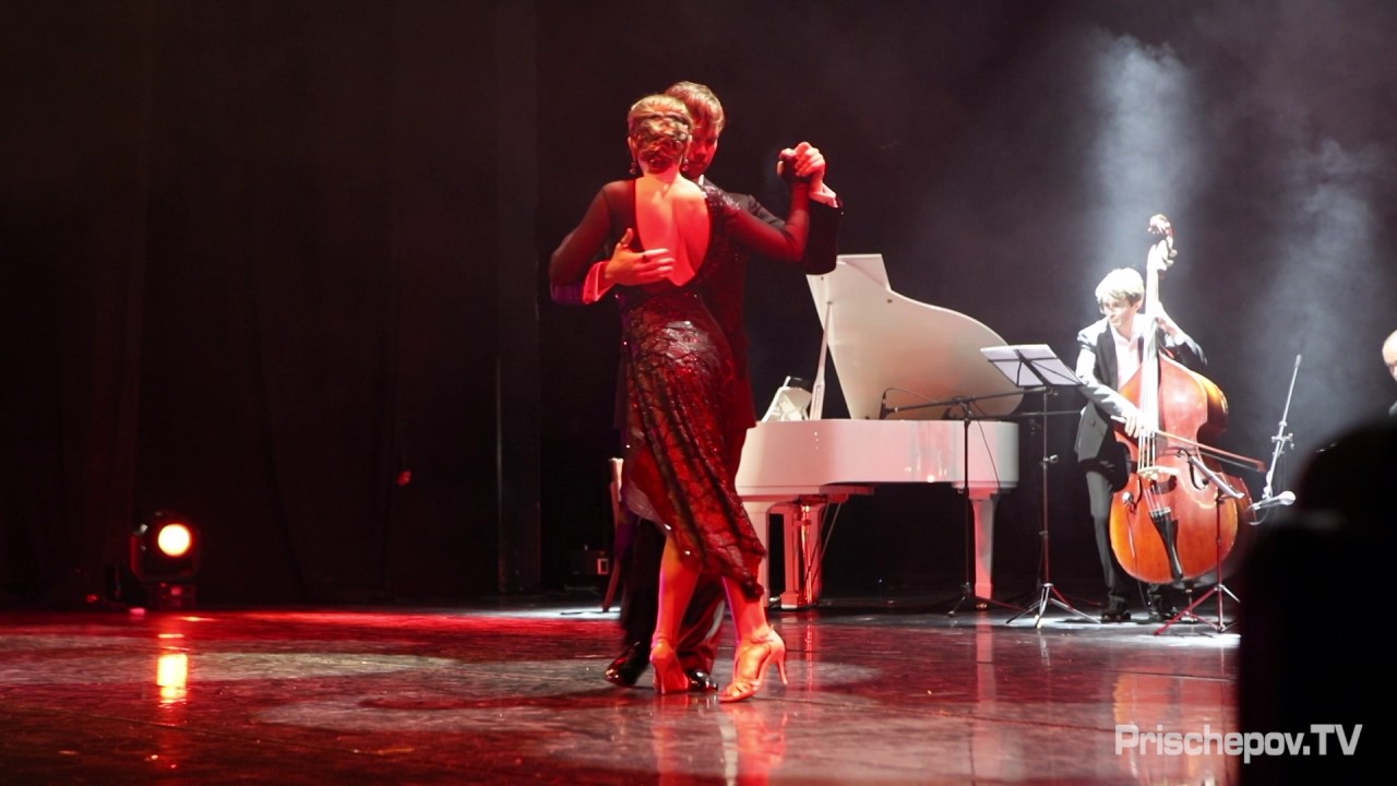 Maxim Izvekov & Elena Kuznetsova and Tango en Vivo orq., Planetango XVIII, 2