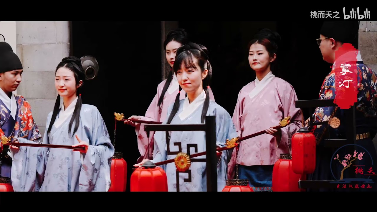 A Chinese “old school” wedding in The Classical Gardens of Suzhou.
