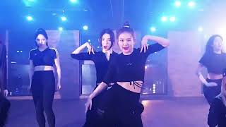 Download lagu Naughty RED VELVET IRENE AND SEULGI dance practice (mirrored) short version mp3