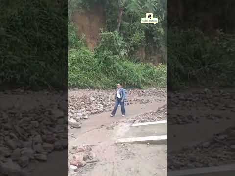 Deslizamientos por las fuertes lluvias en el sur del Huila.