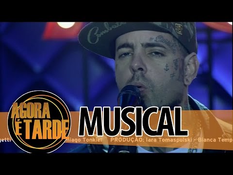 Musical com Tico Santa Cruz