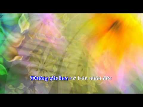Thể hiện bởi Khánh Vy