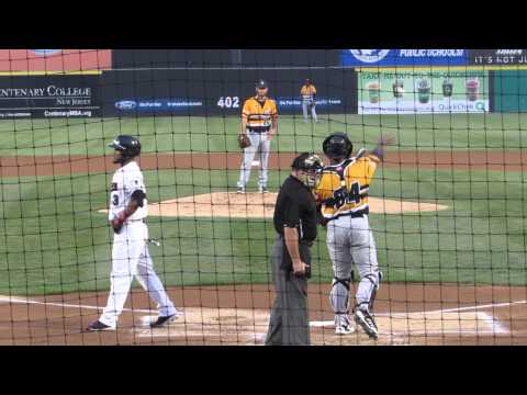 9/9/2015: Logan Williamson vs. Robert Andino