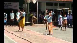 preview picture of video 'XII IPA-3 JUARA 1 DE FILE-PORSENI OSIS-SMAN 1 CIAMIS 2010.flv'