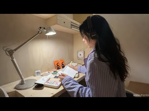 𝙋𝙡𝙖𝙮𝙡𝙞𝙨𝙩 Don't run away, please ( Ĭ ^ Ĭ ) ✨📚 Good music to listen to while studying