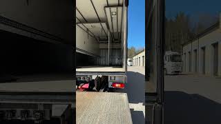 Volvo FH540 6x2 EURO6 + RETARDER + CARRIER SUPRA 1250 refrigerated truck | Image 4 - Autoline