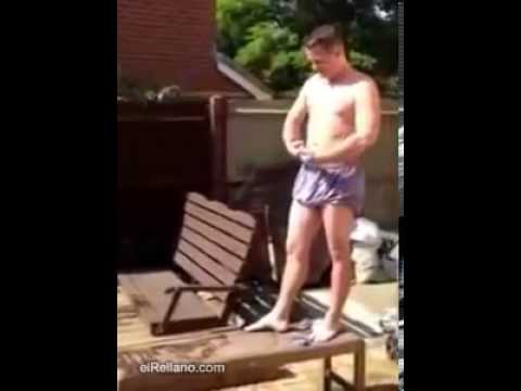 Spójrz na moje mięśnie, a teraz woda