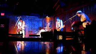 Honeybrowne - Deeper Shade Of Blue live @ Saxon Pub 08/11