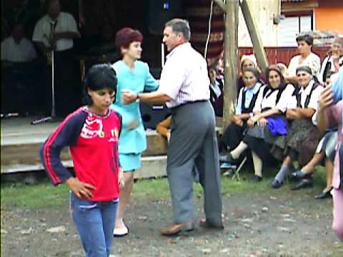 Urisiu de Sus - La joc - septembrie 2007.AVI