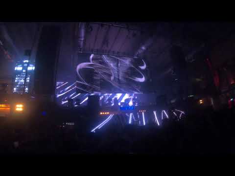 Exhale Madrid by Amelie Lens