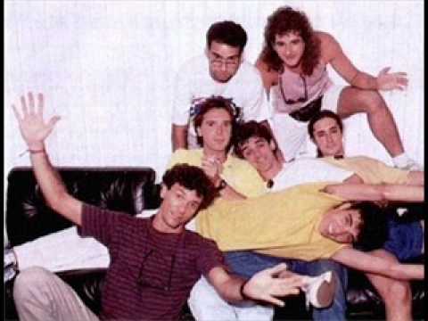 INIMIGOS DO REI . "Mamãe Viajandona"