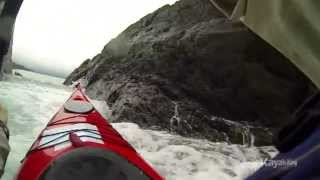 preview picture of video 'Sea Kayaking the Pembrokeshire coast.'