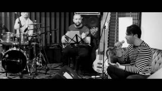 Mert Ali İçelli  -  Yalan Dünya