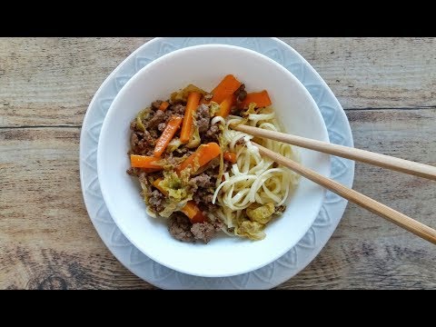 Noodles con manzo saltato e verdure