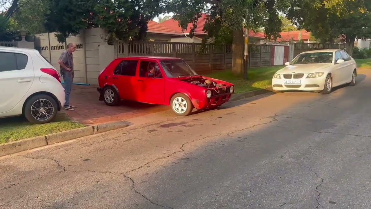 Tiaan’s red golf( test driving1)