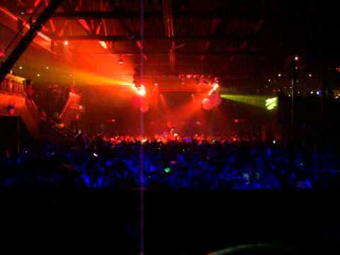 Dirty Dutch Bros [LIVE] @ V2 Events 'Get Lucky 2013' Opening for Alvaro