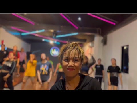 QUE PASA - WHISNU SANTIKA ft LIQUID SILVA | ZUMBA | DANCE | CHOREO | LELY HERLY